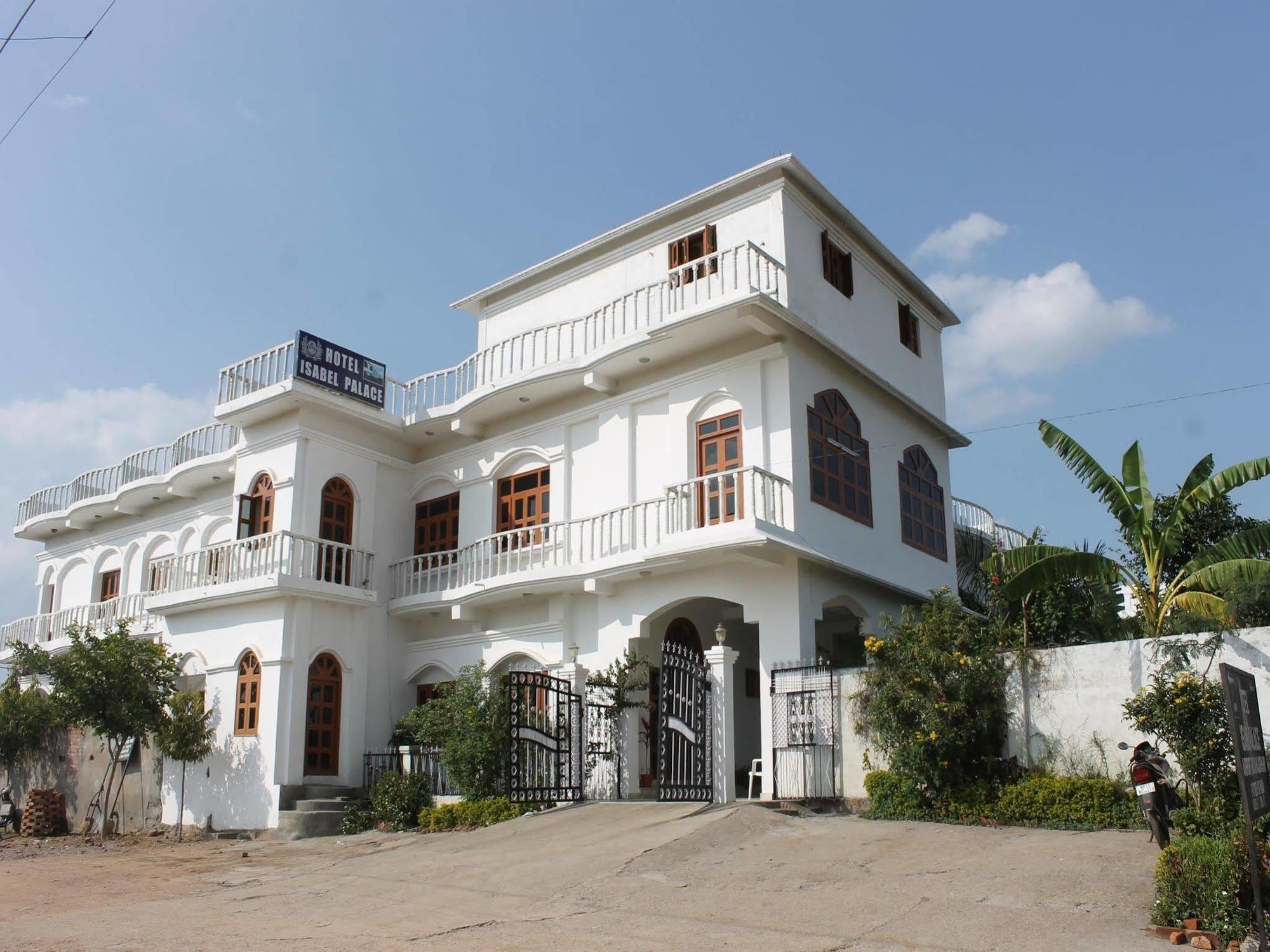 Hotel Isabel Palace Khajurāho Exteriör bild