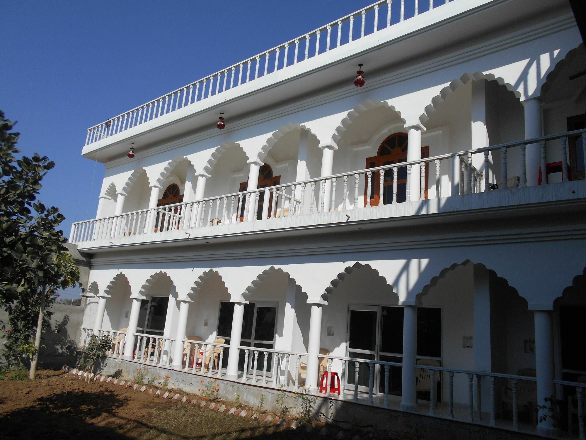 Hotel Isabel Palace Khajurāho Exteriör bild